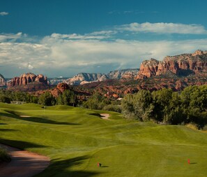 Golf - Red Rock Retreat • Golf • Hiking & Biking Trails • Views • Dining VOC •Adventure (Sedona)