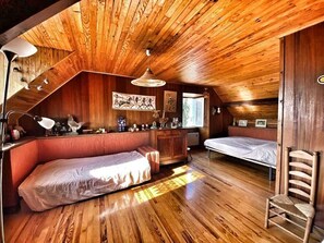 3 Schlafzimmer, Reisekinderbett, Bettwäsche