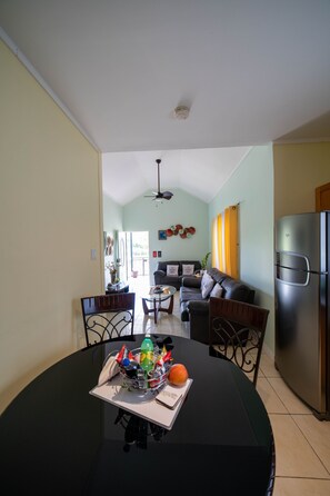 Interior - KING BED, MODERN BUNGALOW, GATED COMMUNITY (Montego Bay)