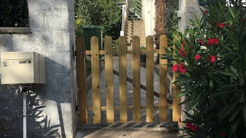 Enceinte de lâhĂ©bergement