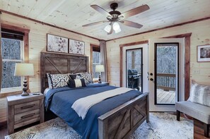 3 habitaciones, escritorio, tabla de planchar con plancha y wifi gratis