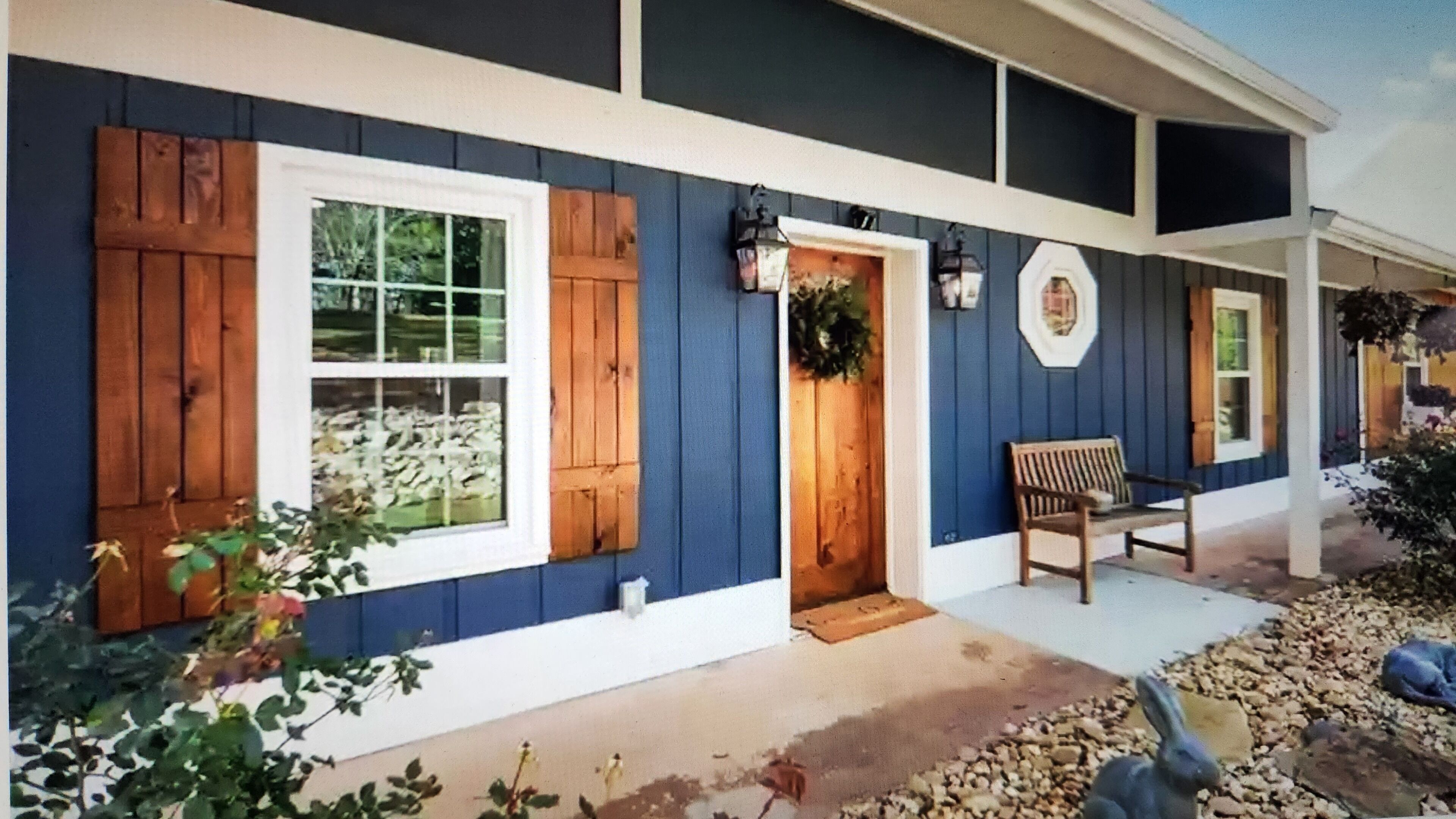 Home in Dawsonville - Farmhouse Style