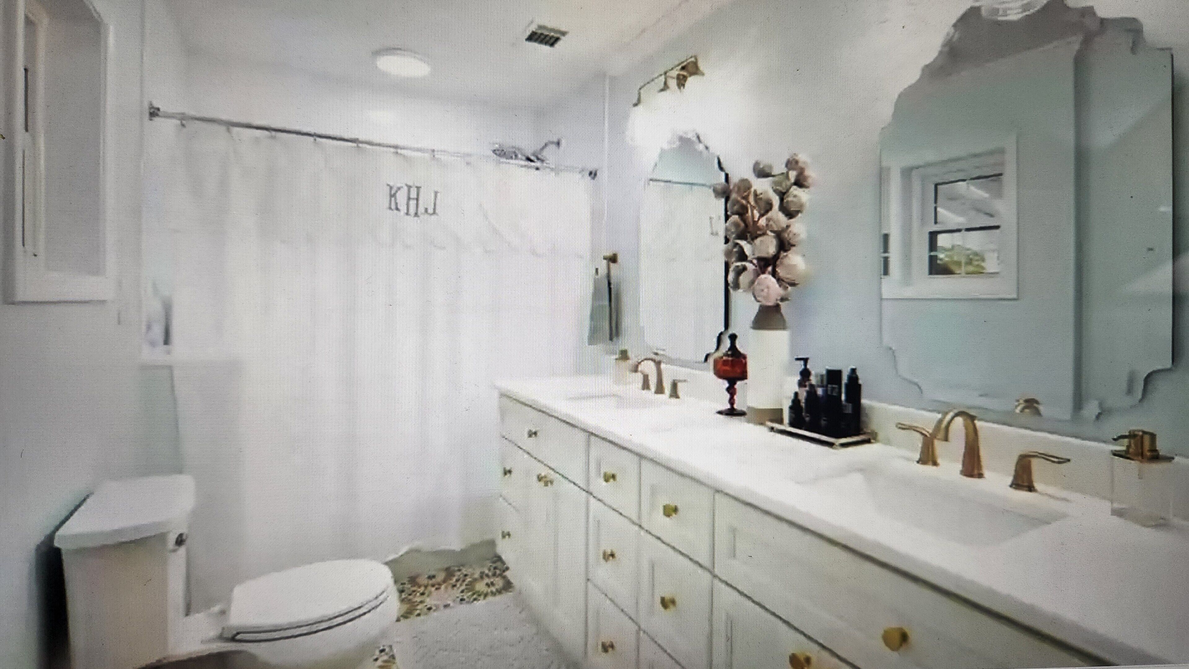 Home in Dawsonville - Farmhouse Style