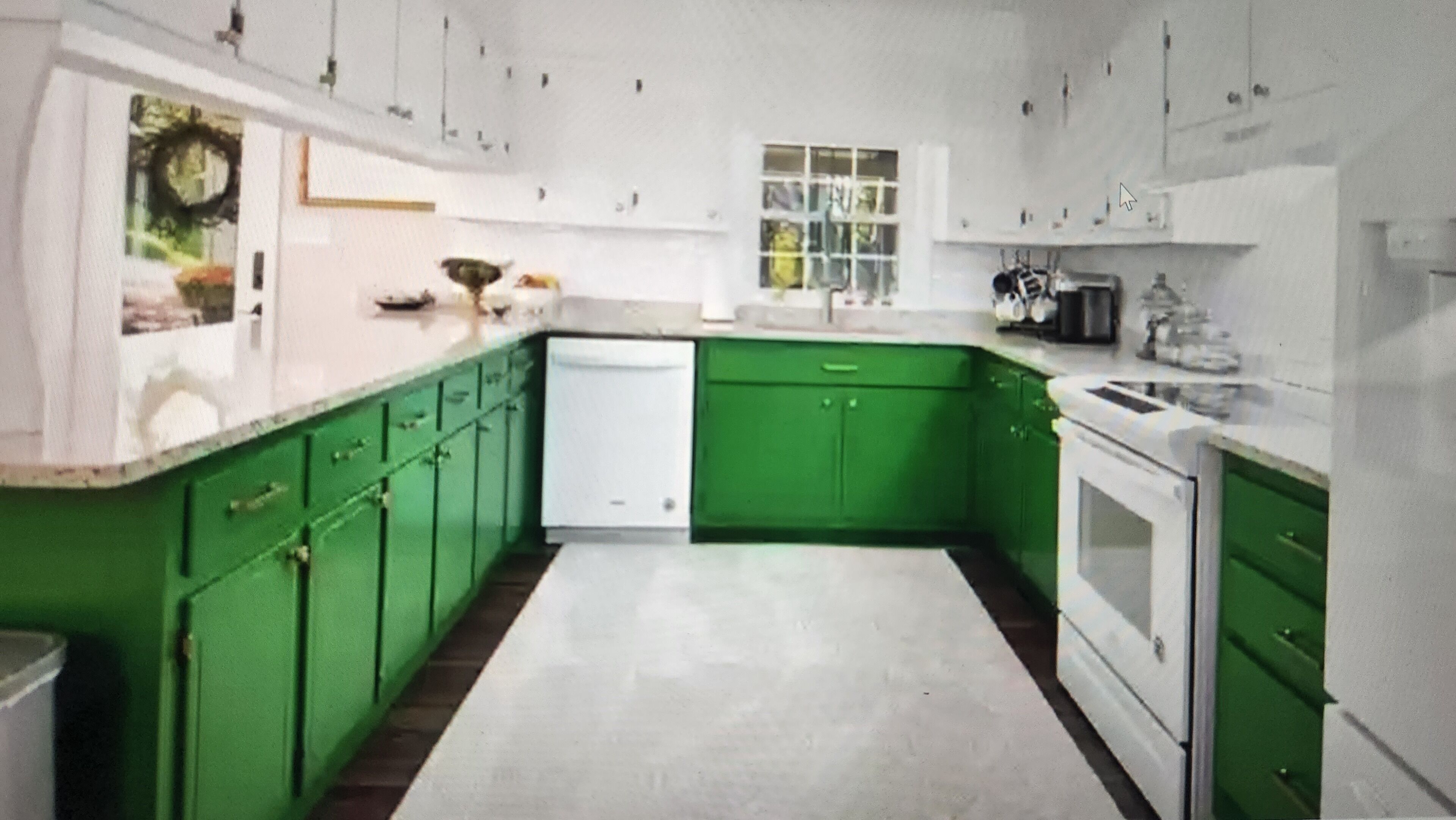 Home in Dawsonville - Farmhouse Style