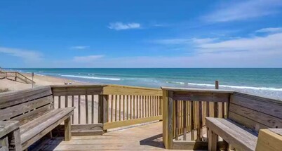 Fun in the Sun on Topsail Island at the Pelican Pad: A cozy oceanfront condo