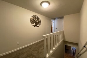 Interior - 🌳Charming Brick Home 🌳 with bonus space & fenced yard for pets (Spokane)