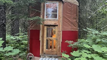 4 Person Yurt, Shared Bathroom, Salmon Shack, Yurt Village Location | Bed sheets