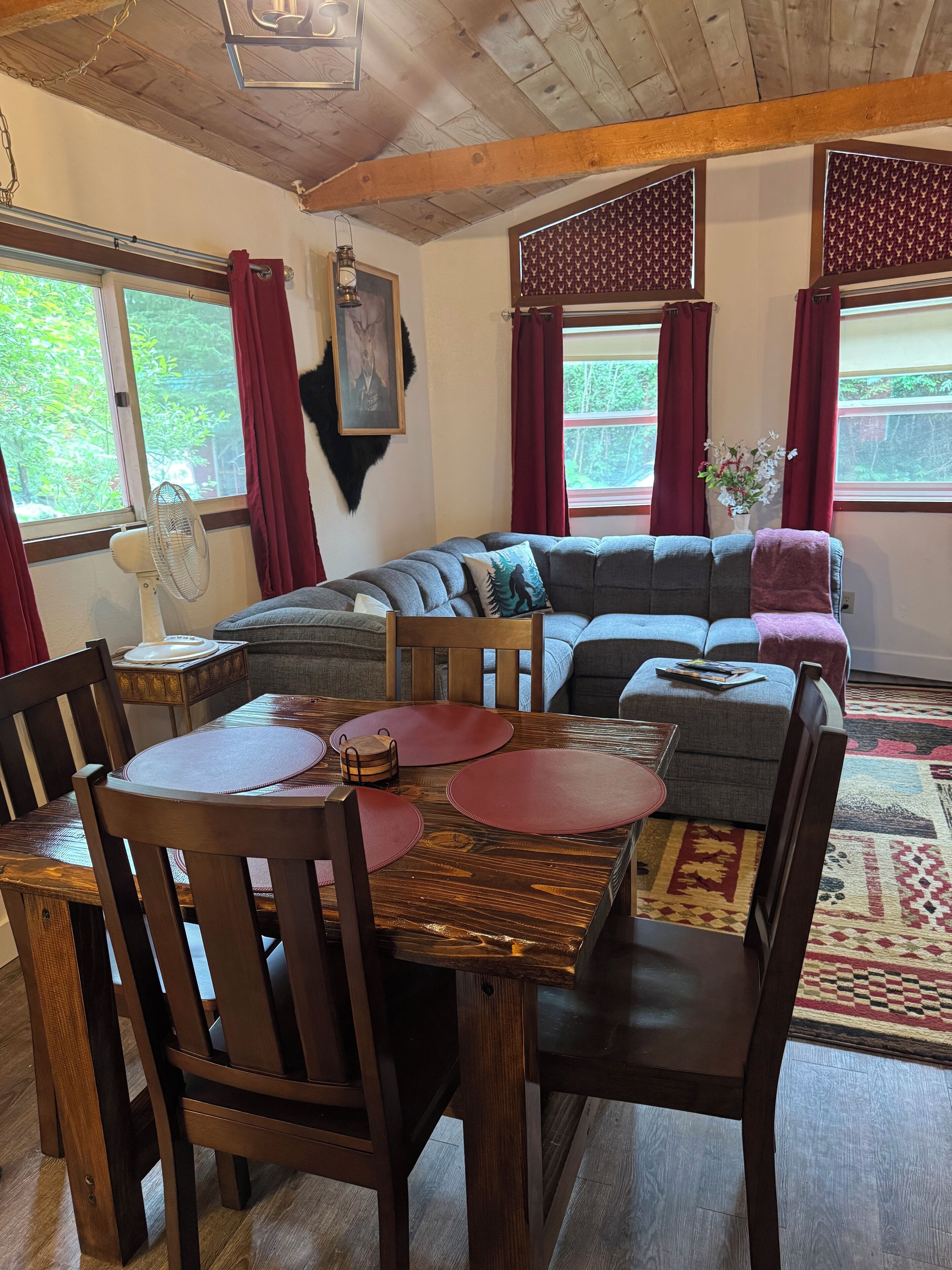 Comfort Cabin | Living area