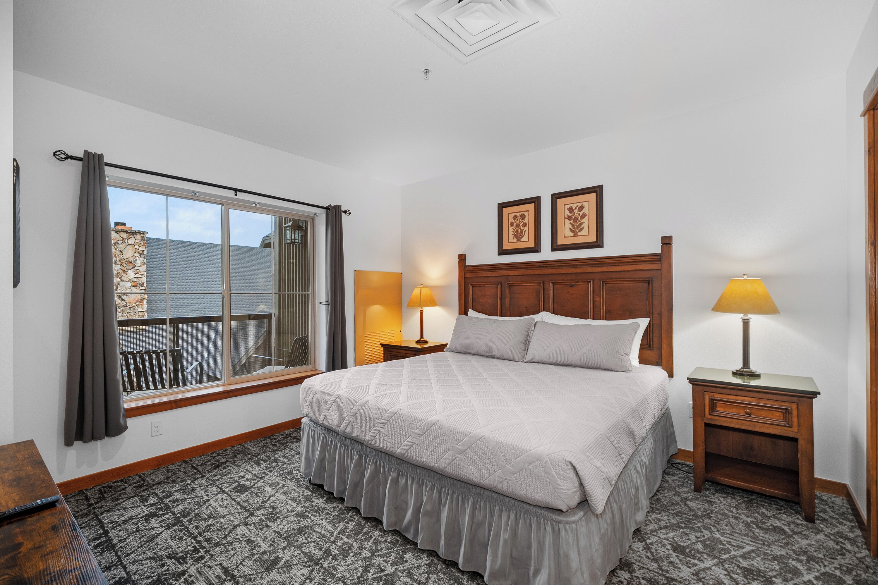 1 bedroom, desk, iron/ironing board, WiFi (free)