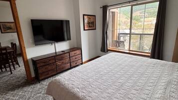 1 bedroom, desk, iron/ironing board, free WiFi