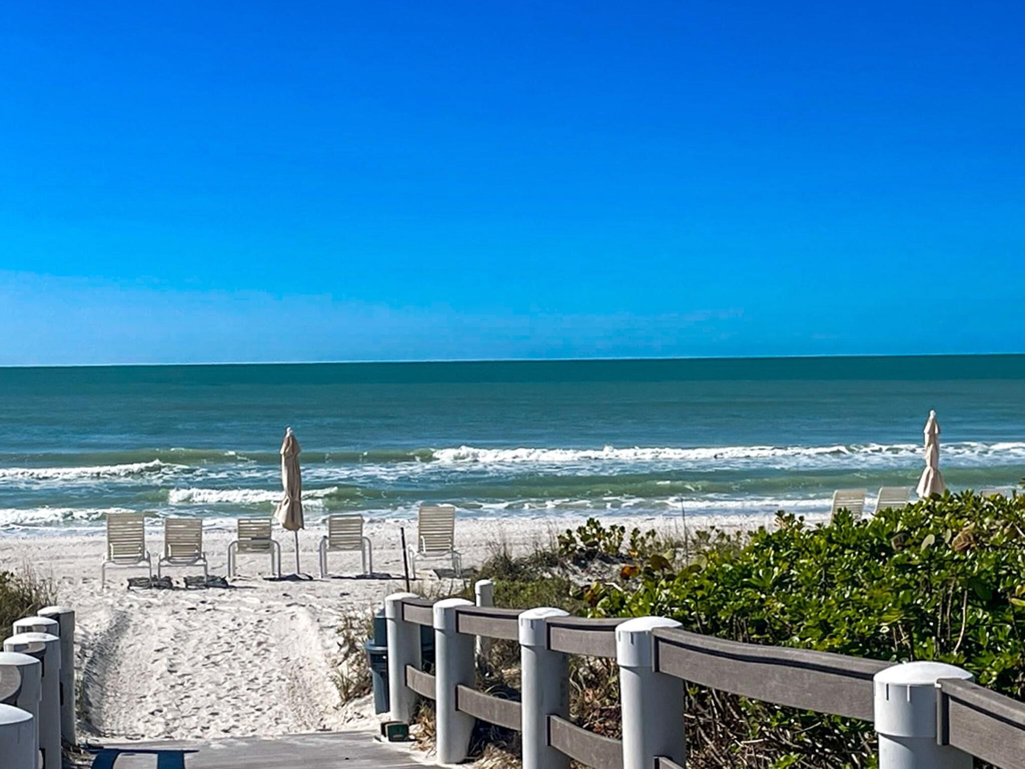 بالقرب من الشاطئ