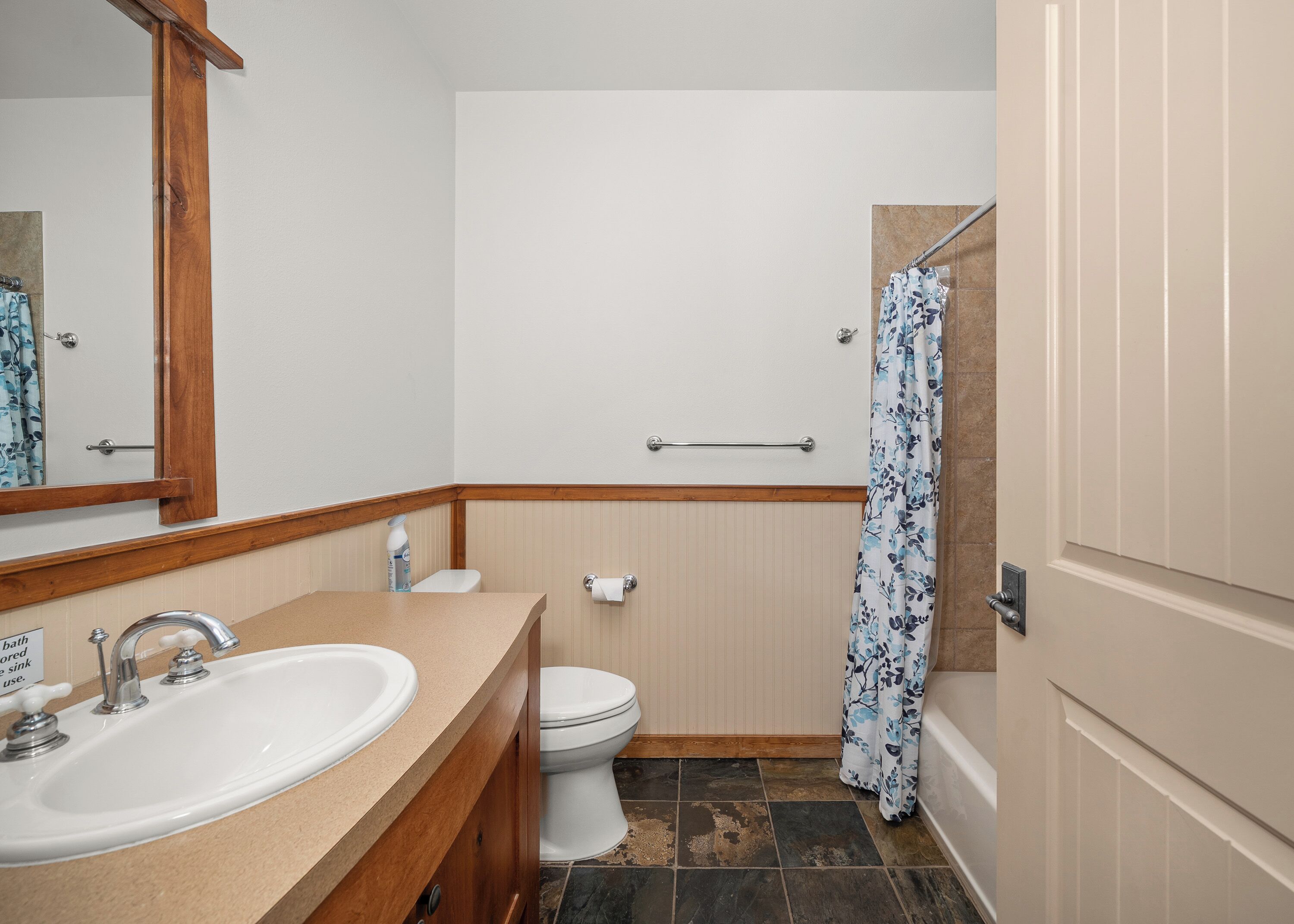 Combined shower/tub, hair dryer, towels, soap