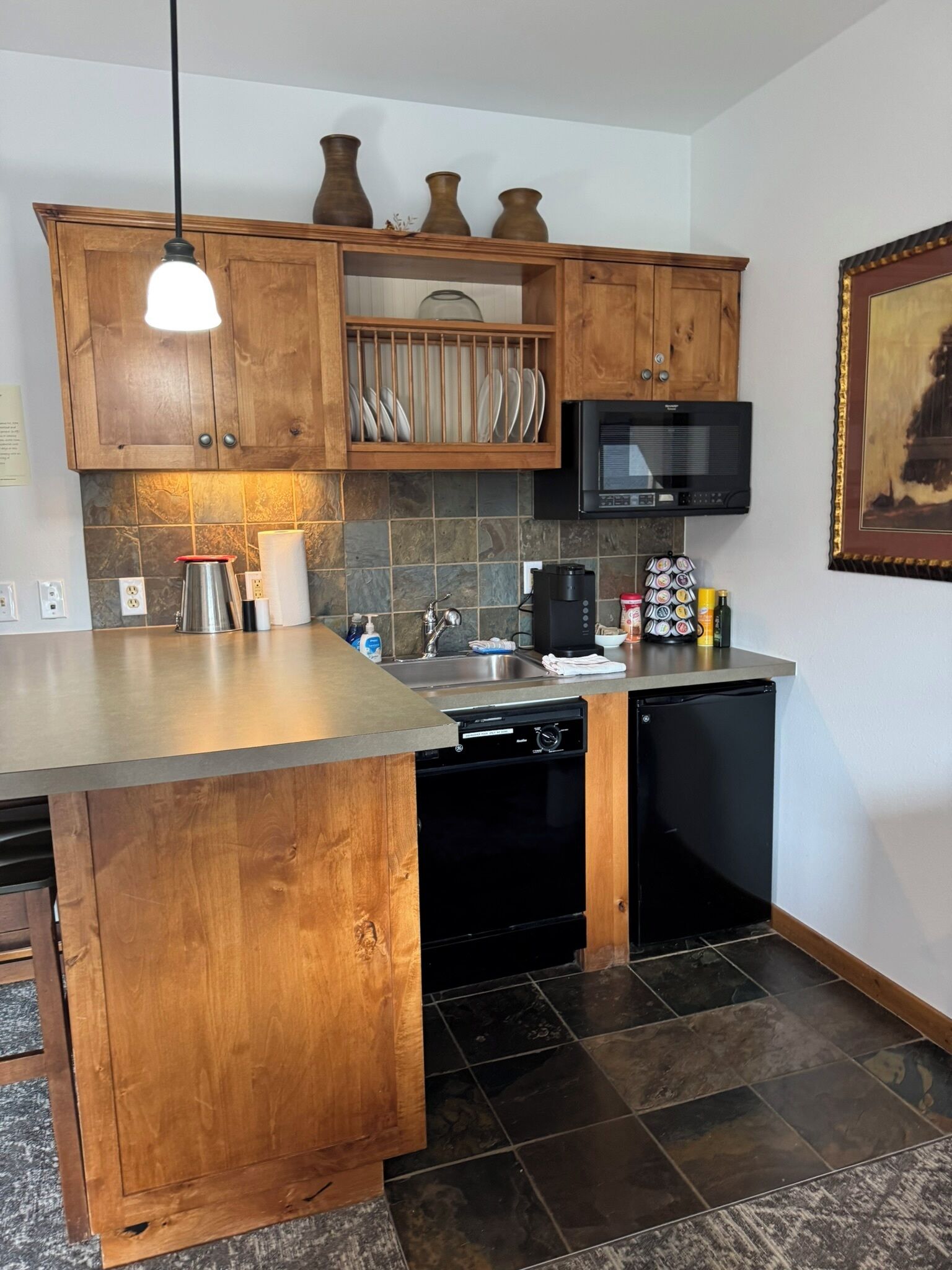 Kühlschrank, Mikrowelle, Geschirrspüler