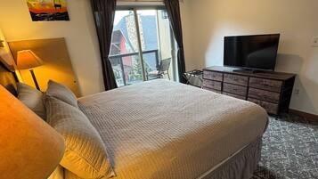 1 bedroom, iron/ironing board, travel crib, free WiFi