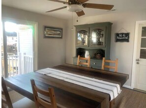 Dining - Mobjack Stay (North)