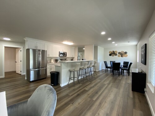 🔥Updated Rancher near 🛍 shopping & restaurants 🍽 🐾