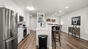Private kitchen - Updated Rancher near shopping & restaurants (Spokane)