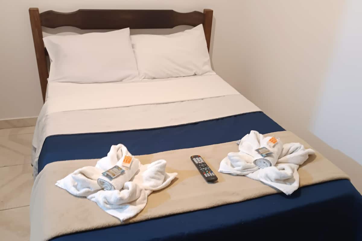 1 bedroom, hypo-allergenic bedding, free WiFi