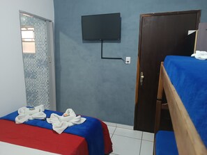 Suite studio familiale, non-fumeur, salle de bain attenante | Literie hypoallergénique, accès au Wi-Fi (inclus)