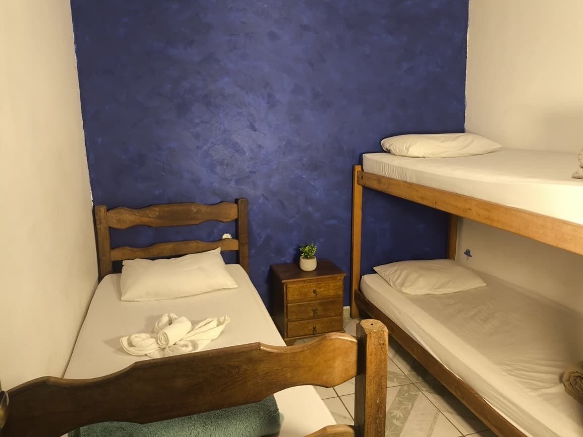 Chambre triple de base | Literie hypoallergénique, accès au Wi-Fi (inclus)