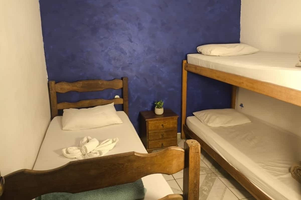 Chambre triple de base | Literie hypoallergénique, accÚs au Wi-Fi (inclus)