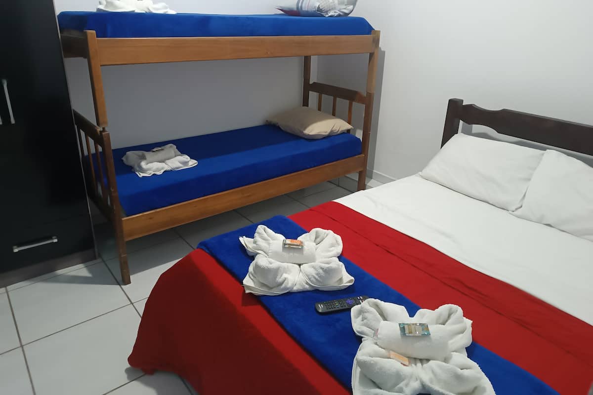 Suite studio familiale, non-fumeur, salle de bain attenante | Literie hypoallergénique, accÚs au Wi-Fi (inclus)