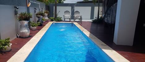 Utomhuspool