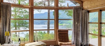 Vakkert hjem i Hebnes med WiFi