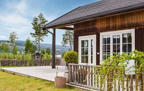 Exterior - Cozy home in Brøttum with kitchen (Brøttum)