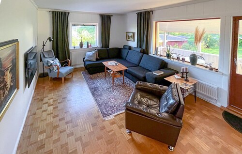 4 bedroom nice home in Malungsfors