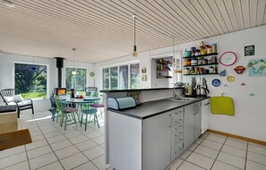 Kühlschrank, Herdplatte, Geschirrspüler