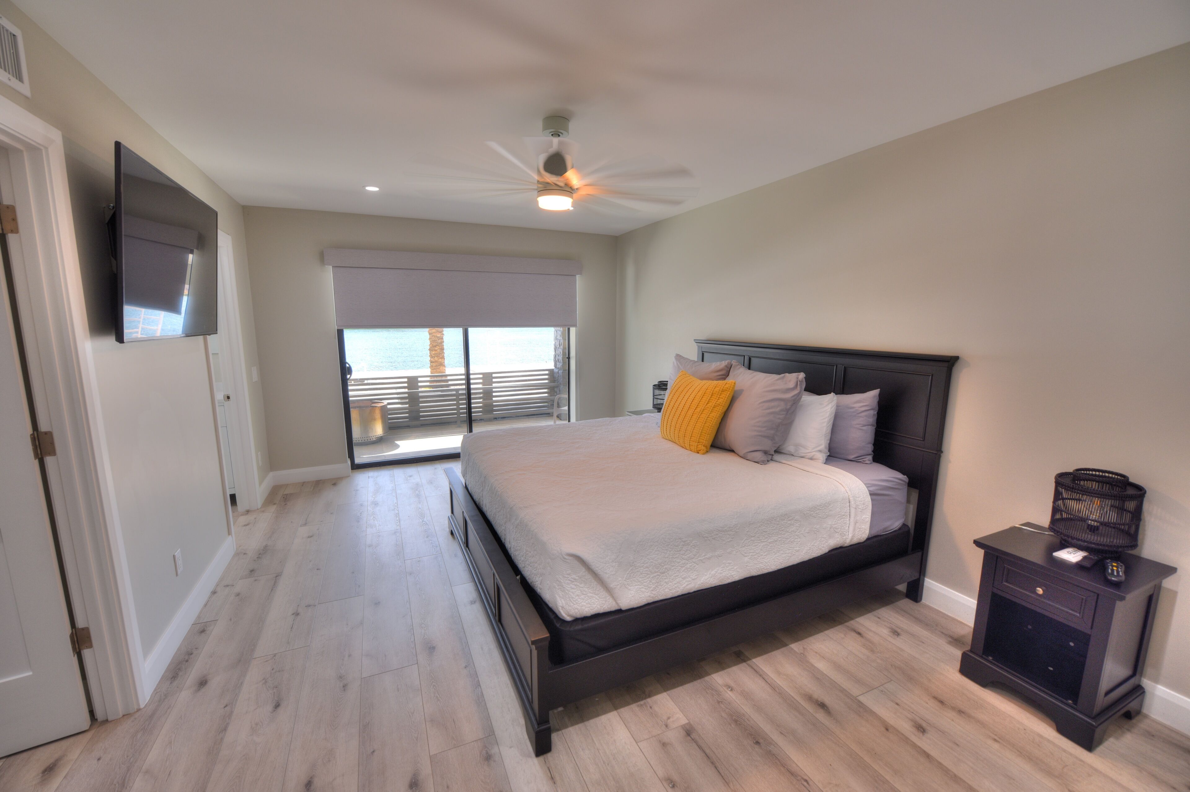 Luxury River Front House - Moovalya Keys