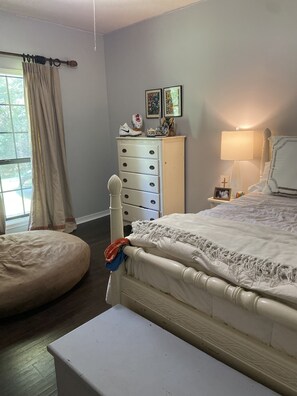 3 camere, ferro/asse da stiro, Wi-Fi gratuito, lenzuola