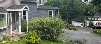 Downtown Boothbay Harbor, 2-Story Cottage