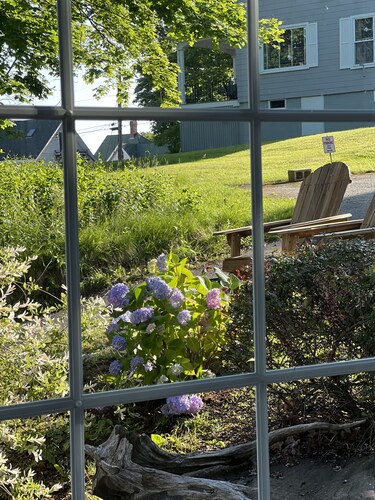 Downtown Boothbay Harbor, 2-Story Cottage