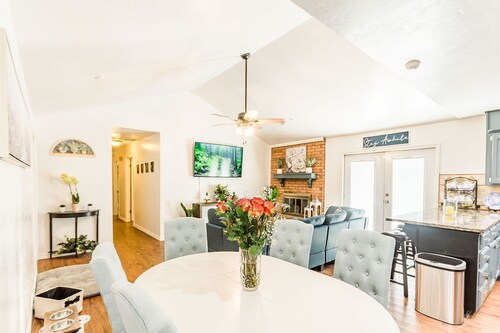 Cozy family home minutes from OU