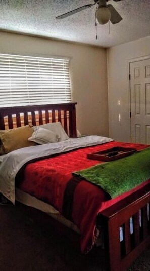 7 Schlafzimmer