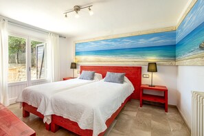 4 habitaciones, tabla de planchar con plancha y wifi gratis 