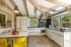 Køleskab, mikrobølgeovn, ovn, opvaskemaskine