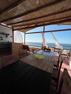 Outdoor dining - Come and enjoy the best of northern Peru (Máncora)