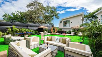 AuĂen-Kinderspielplatz