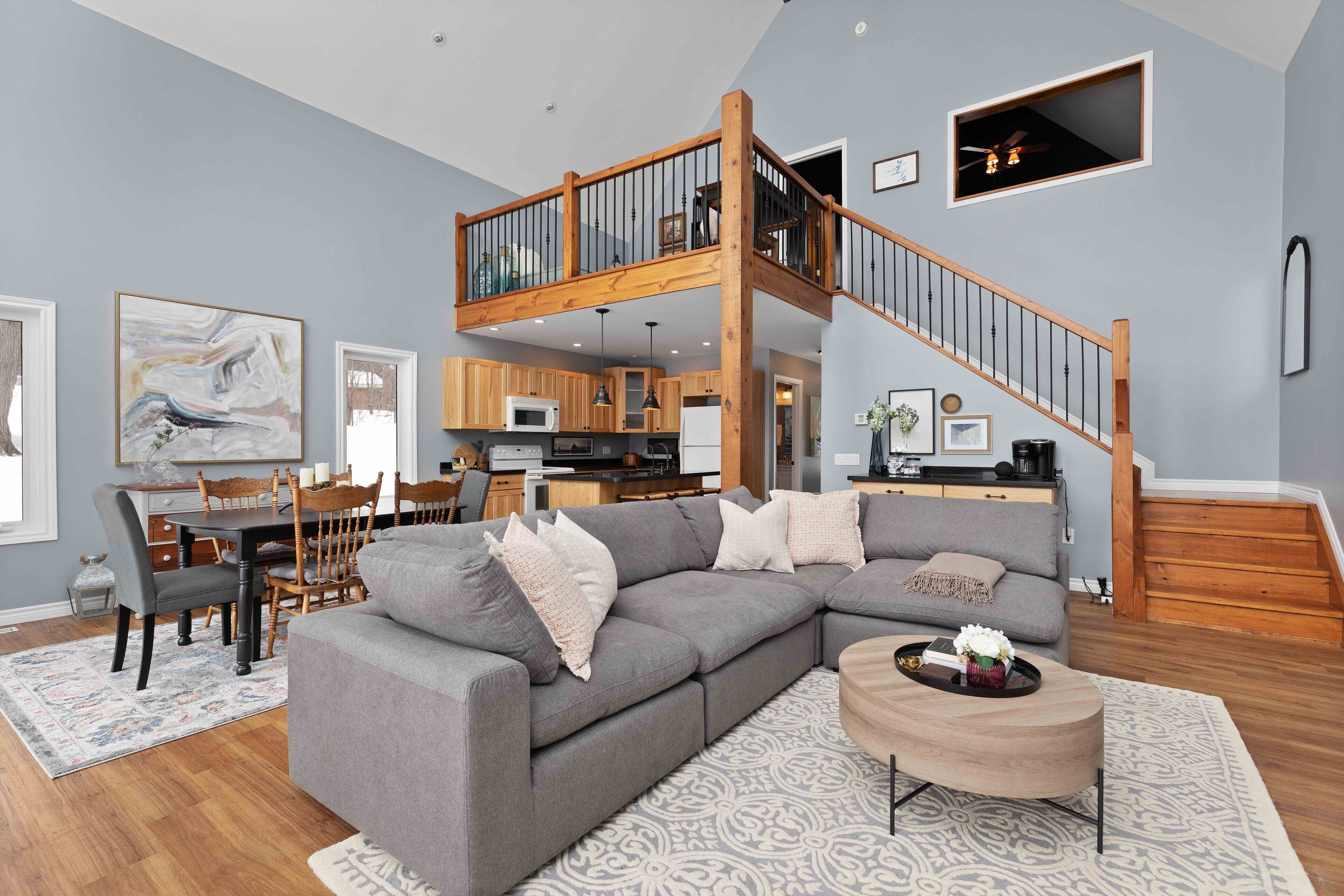 Private Lakefront Rental Cottage on Whitestone Lake