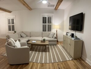 Smart TV, DVD player, books