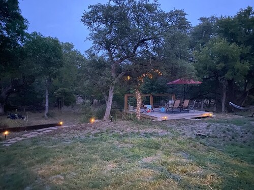 Relaxing Getaway in the Texas Hill Country - Sweet Ginger Cottage