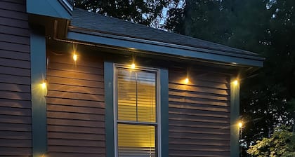 Clean Cottage w/Heated Pools - Hot Tub - Playground - Golf Cart: Family Retreat