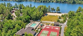 Clean Cottage w/Heated Pools - Hot Tub - Playground - Golf Cart: Family Retreat