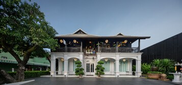 Fachada de la propiedad