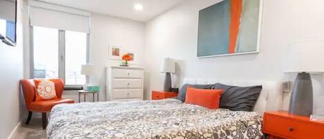 2 bedrooms, desk, iron/ironing board, free WiFi