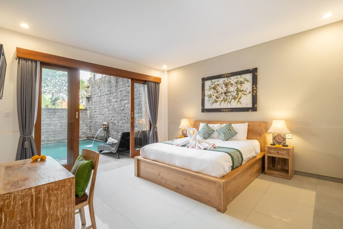 Vila | 2 kamar tidur, brankas, dan didekorasi berbeda-beda