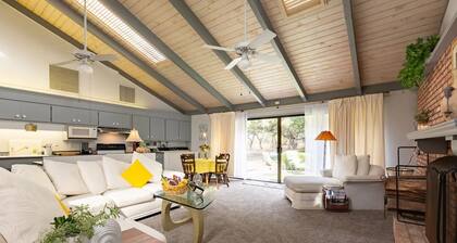 Secluded wine country retreat, full kitchen